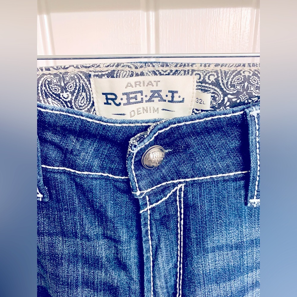 Ariat Real Mid Rise Stretch Icon Stackable Straight Leg Jeans - Picture 7 of 11